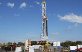 Hydraulic fracturing drill 